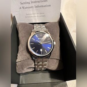 Men's bulova watch. Smaller face